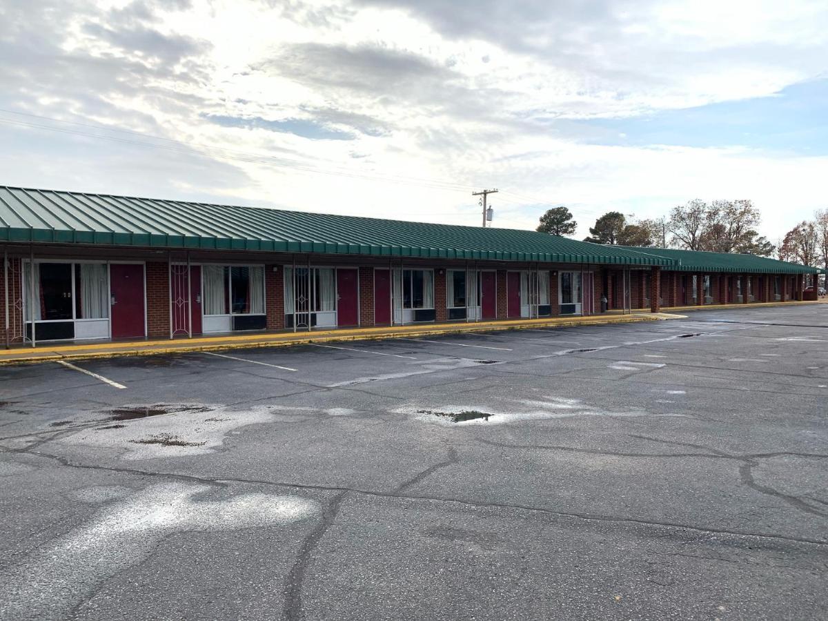 Coachman'S Inn Motel Wynne Exterior foto